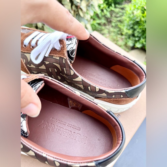 Burberry Suede Sneaker size 36 - Picture 6 of 15